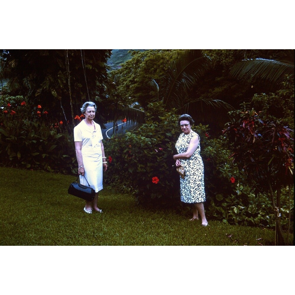 Original 1965 35mm Slide, "Hibiscus, Mom & Mrs. Chambers", Hawaii